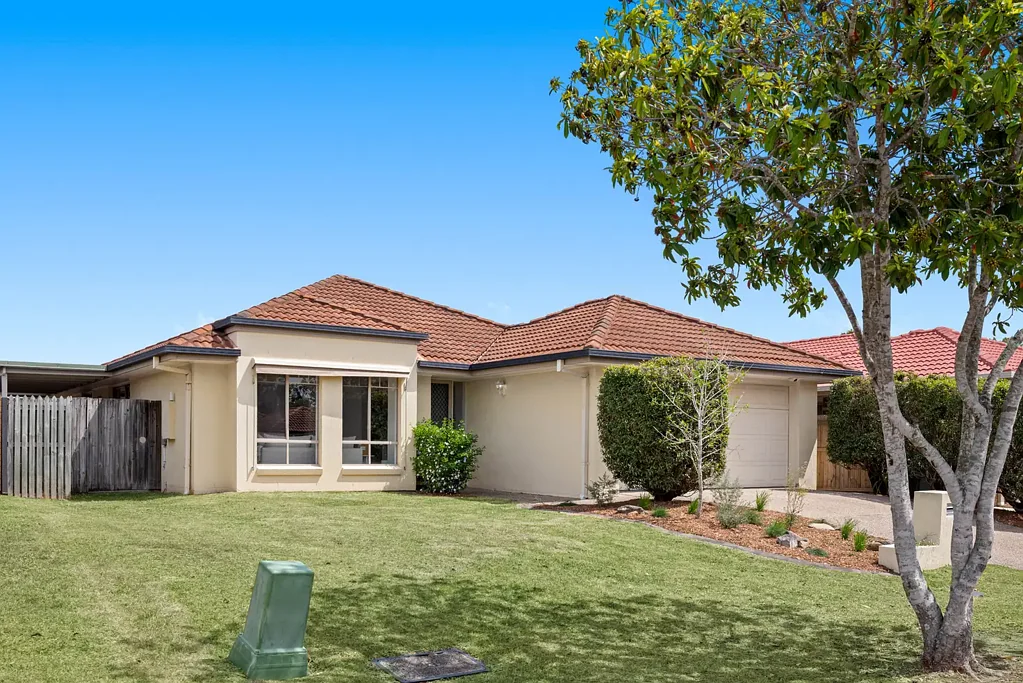 Wakerley 4Kwarto Peaceful family living with space, light and effortless everyday comfort