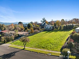33 Burtonwood Court, Neerim South