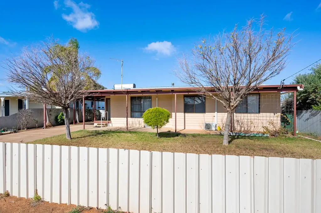 117 Lindsay Street, Coolgardie, WA 6429