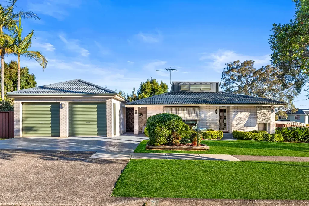 Winston Hills 3ਬੈੱਡਰੂਮ North Facing Family Home
