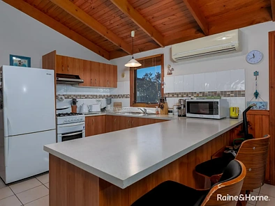 5 Buchan Drive, Bargara, QLD 4670, 3 slaapkamers, 2 badkamers, House