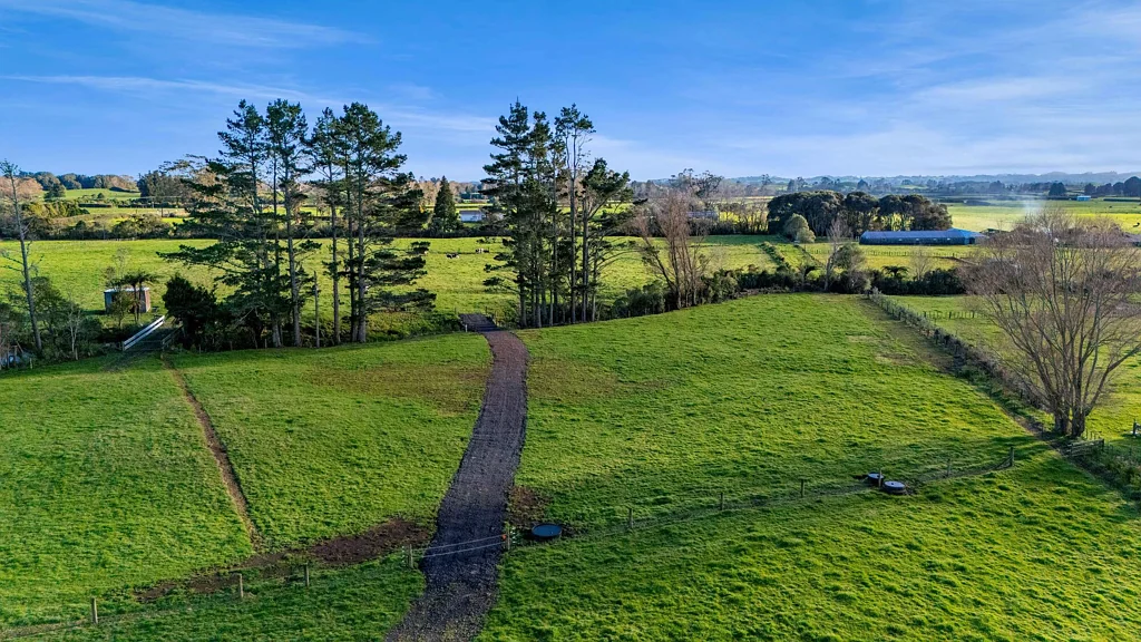 Inglewood  Streams, views & space to dream