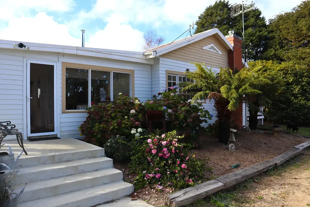 PICTURE PERFECT "AVONLEA", YETHOLME