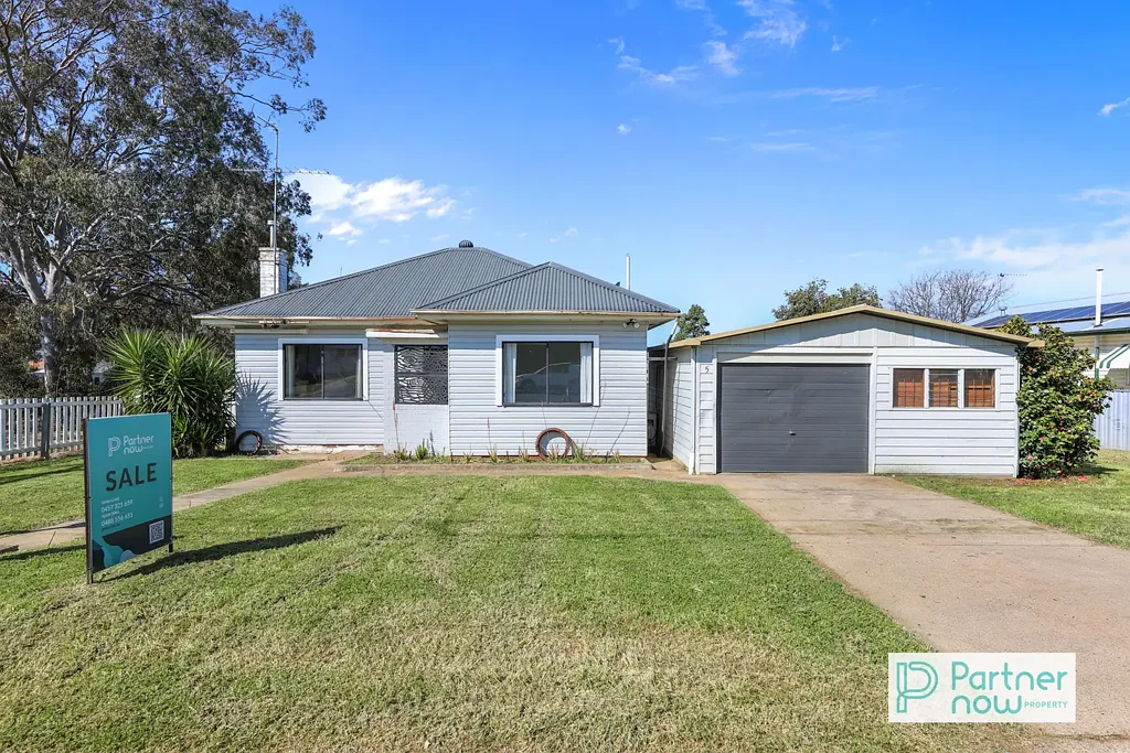 5 Begonia Street, Tamworth, NSW 2340