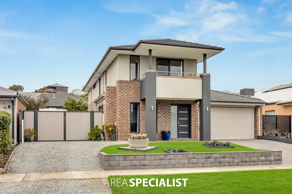 Officer 4 Bedroom Premium Carlisle Home in Grandvue Estate with Side Access