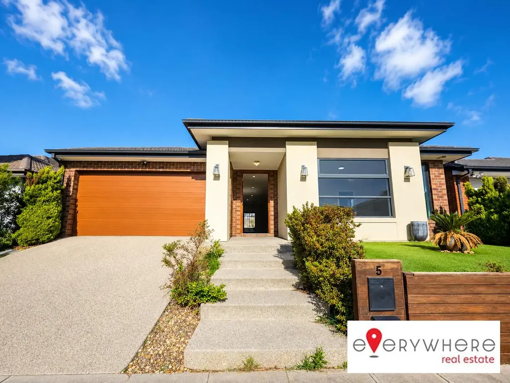 Spacious Family Living in the Prestigious Habitat on Davis Creek Estate
