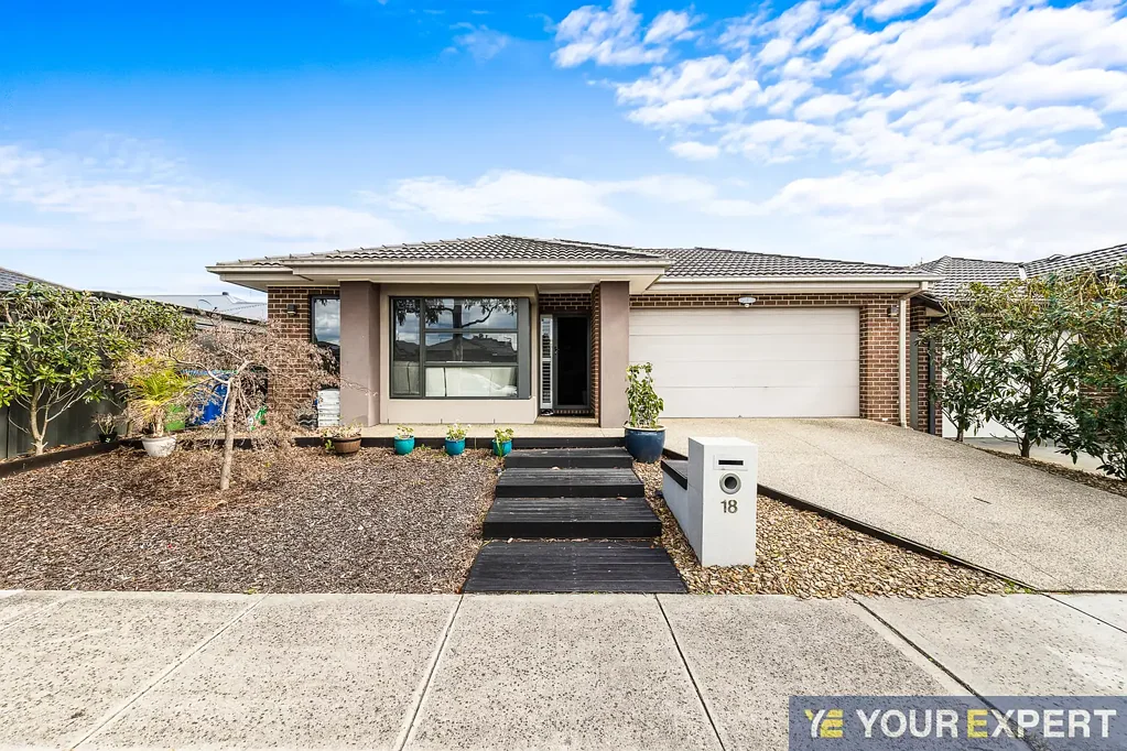 Beautiful & Spectacular family home!