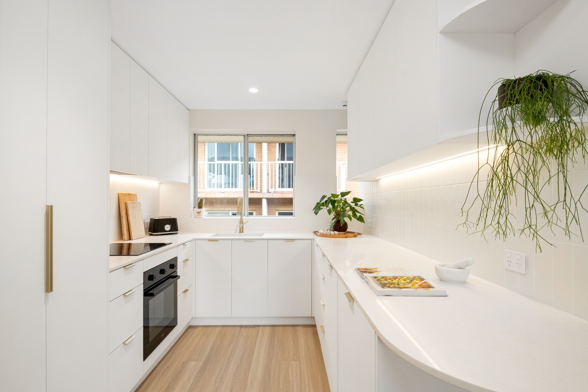 UNIT 15 1 RAMSAY ST, COLLAROY NSW 2097, 0部屋, 0バスルーム, Unit