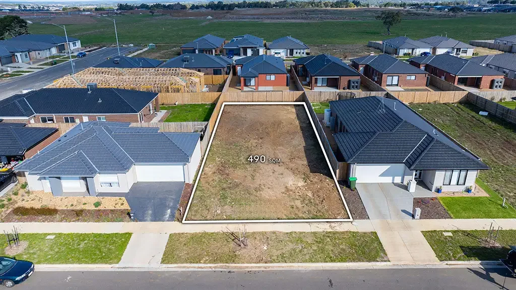 Winter Valley Explore the potential of your dream home on this 490m² titled vacant allotment in the growing suburb of Winter Valley.