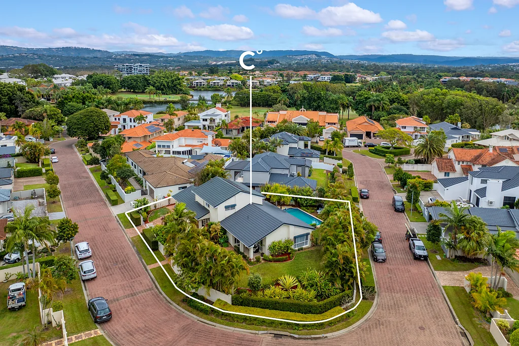38 Meadowview Drive, Carrara, QLD 4211