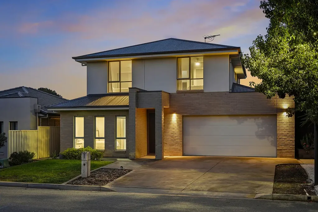 Findon 3房  Two-Storey Family Living with Spacious Indoor & Outdoor Entertaining
