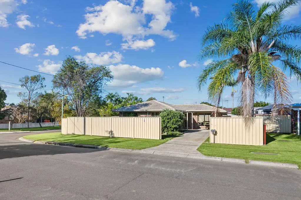 17 Fairbairn Street, Marsden, QLD 4132