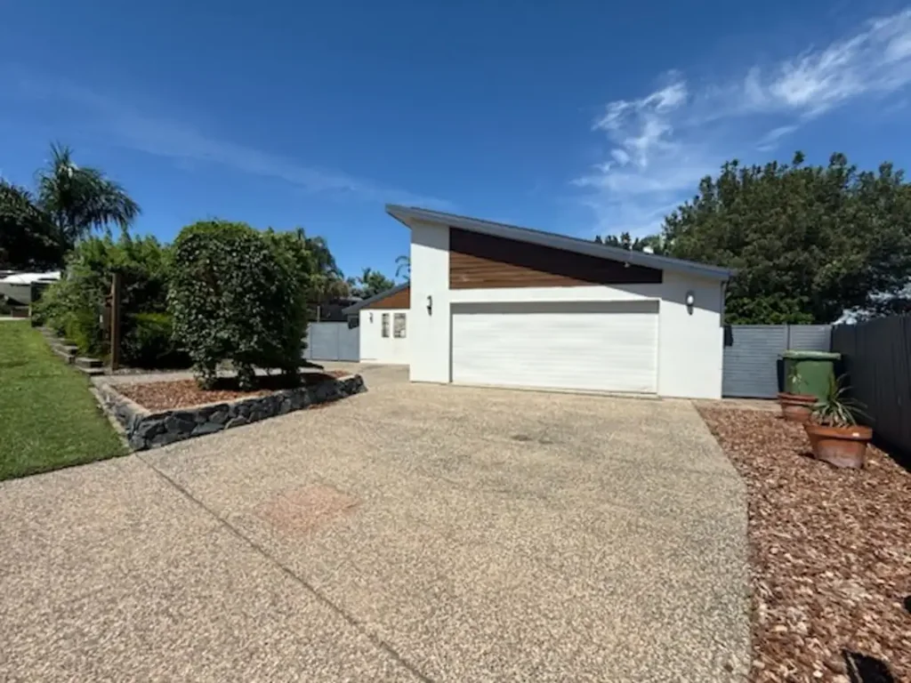 5 Andrew Milne Drive, Mount Pleasant, QLD 4740
