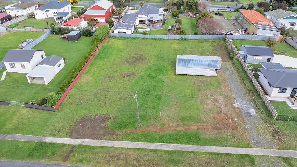 Manaia Space, views, location