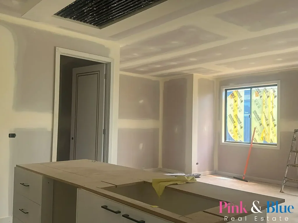 Rockbank 4Kwarto SAVE STAMP DUTY $$ Park -Facing, Brand-New Home Packed with Upgrades