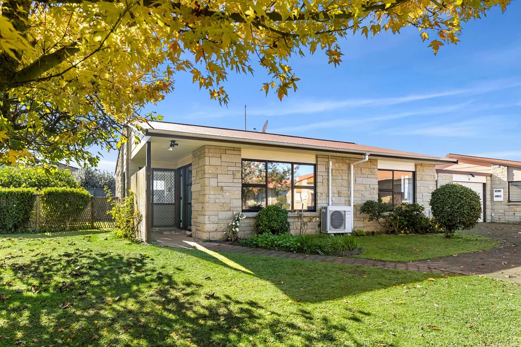 Matamata 2कमरा Charming two bedroom unit - walk to town!