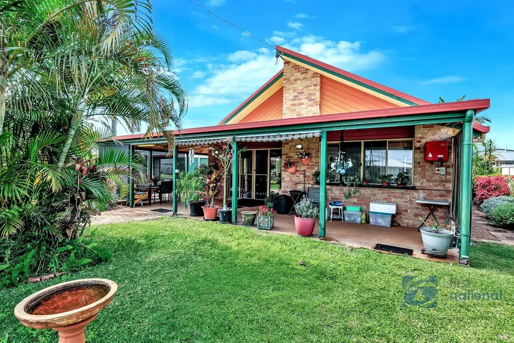 Woodgate 2 Bedroom Comfortable & Affordable – Close to the Beachfront