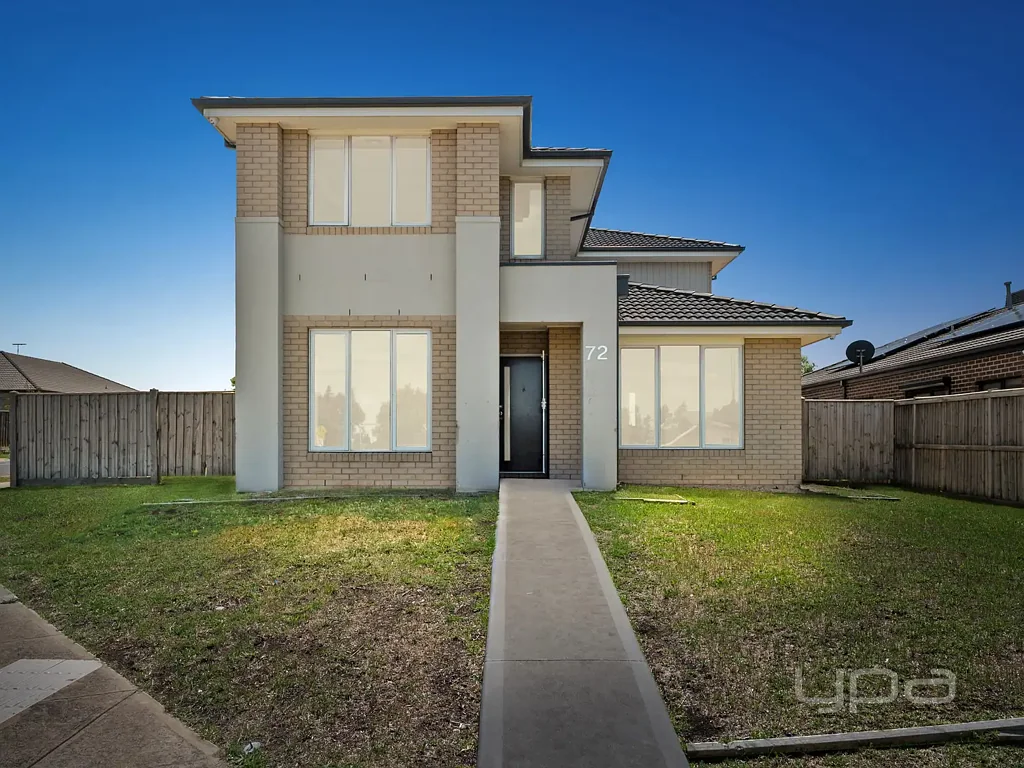 72 Claret Ash Boulevard, Harkness, VIC 3337