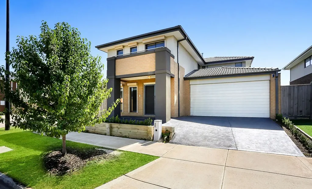Modern & Spacious Family Home!