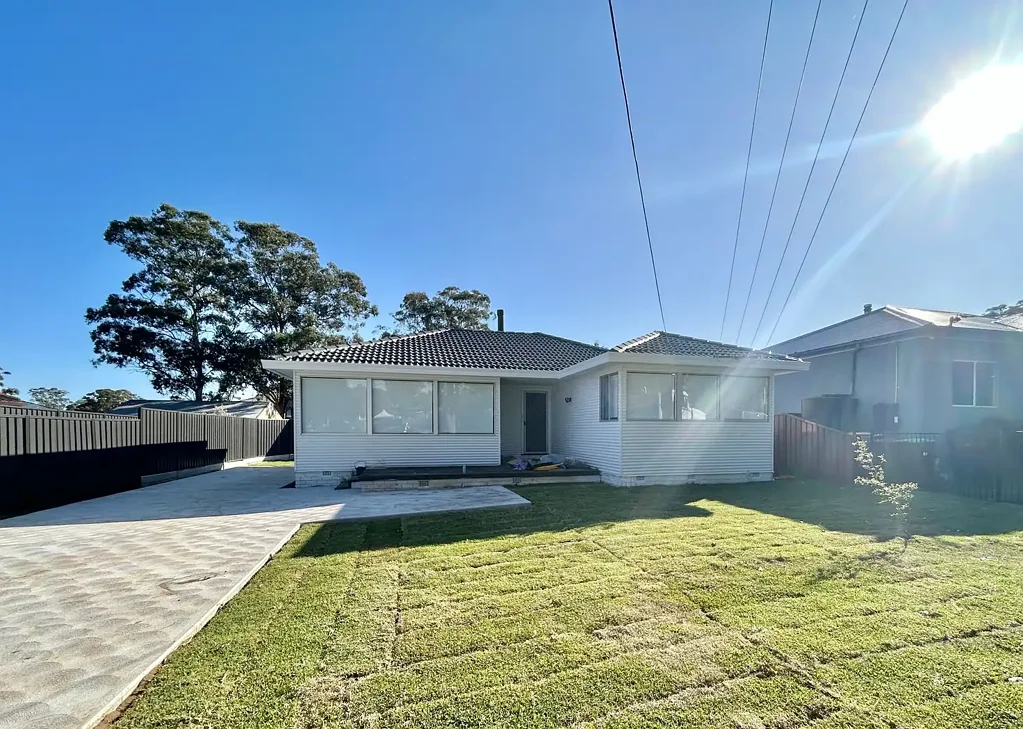 COZY 3 BEDROOM FAMILY HOME