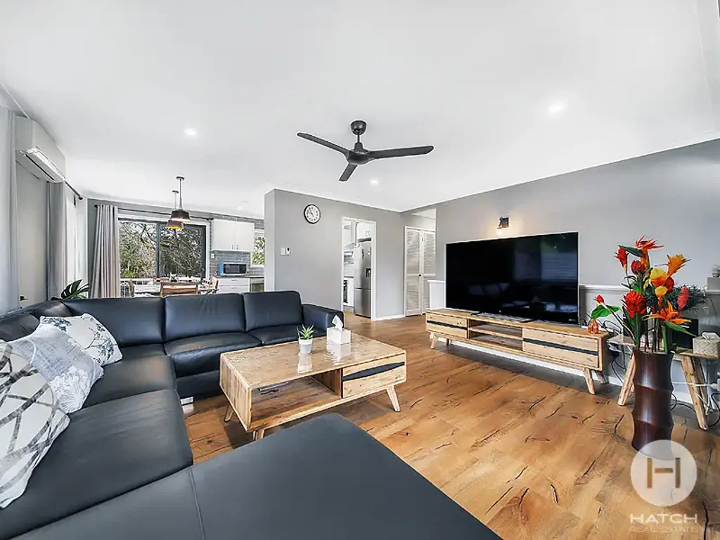 Large Dual Living Home – Fully Furnished, Fully Air-Conditioned & Ready to Move In!