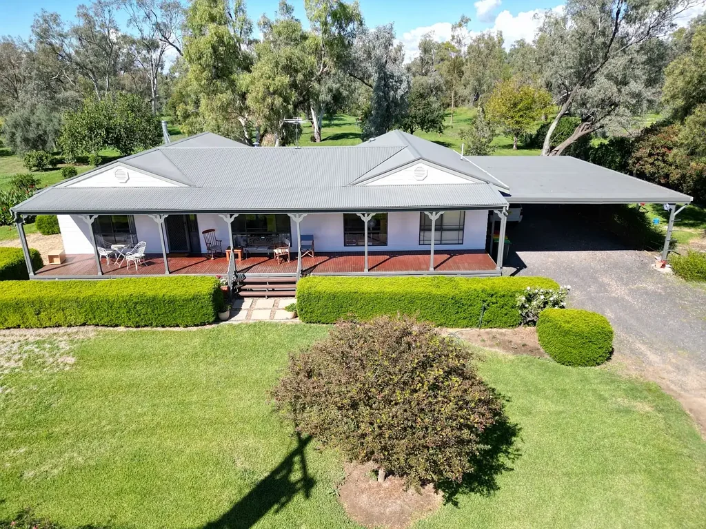 84 Bundaloey Road, Moree, NSW 2400