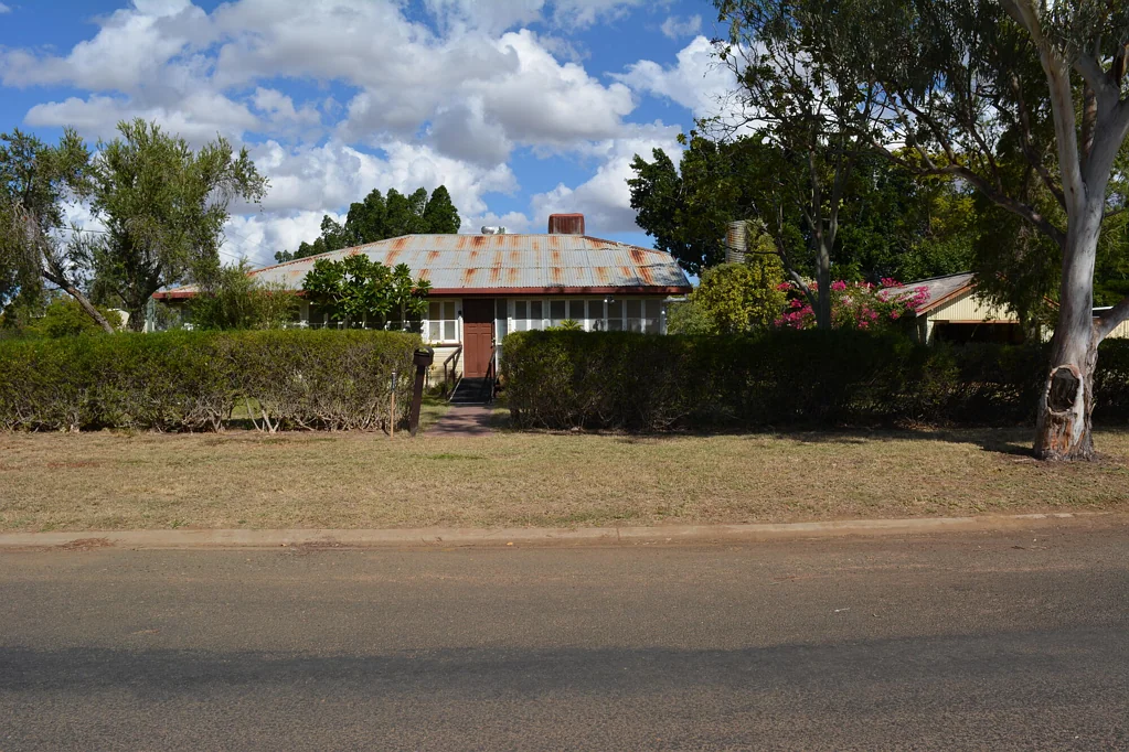 Blackall 4房  Spacious Family Living Close to Everything!