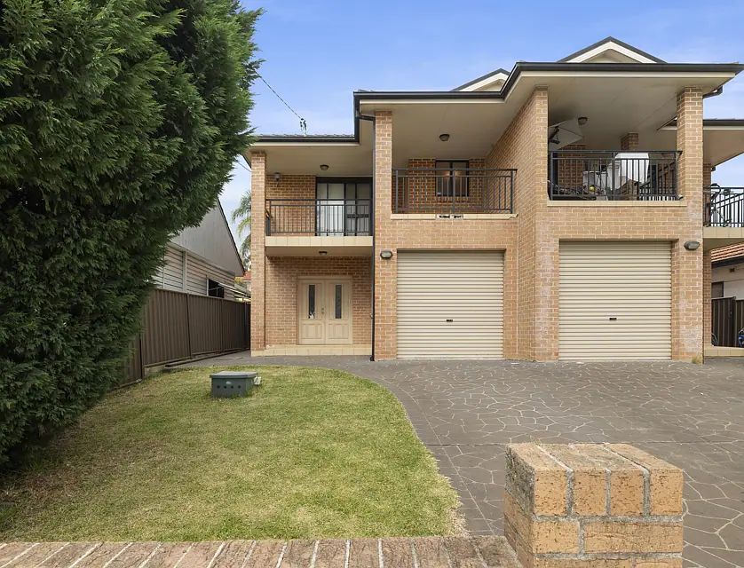2/9 Biara Street, Chester Hill, Parramatta (Northwest suburbs), 4 phòng ngủ, 2 phòng tắm, Apartment