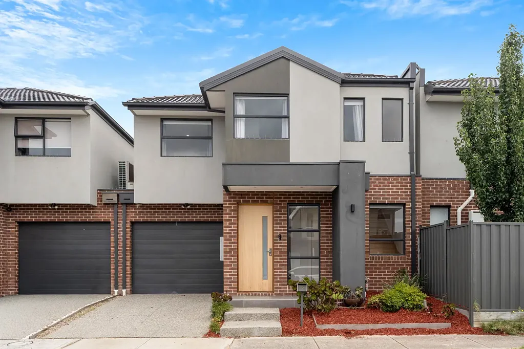 25 Adventure Crescent, Roxburgh Park, VIC 3064