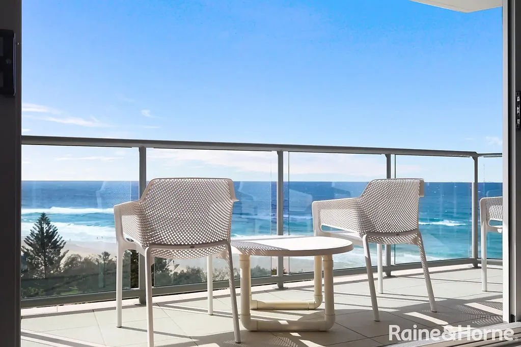 Surfers Paradise 2غرفة نوم Peninsula - Elevated Eastern-Corner Living with Ocean & Skyline Views