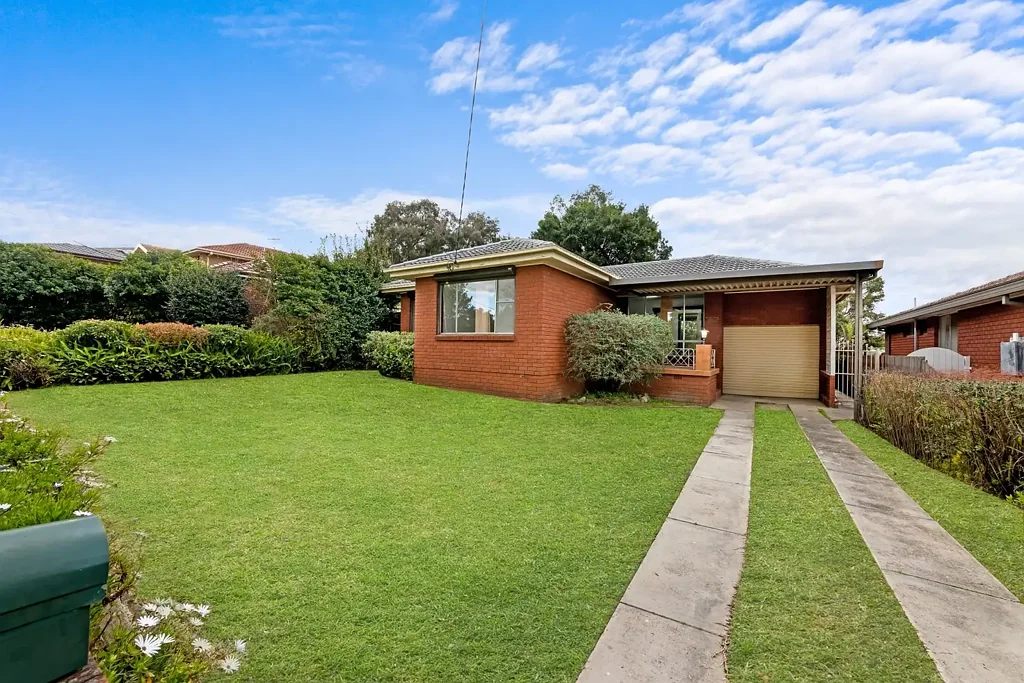 Charming 3 Bedroom Family Home with New Carpet