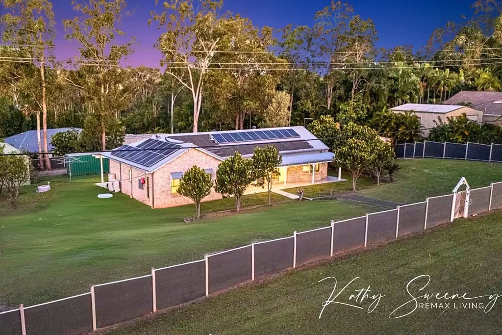 Burpengary 4બેડરૂમ Private Living Meets Ultimate Workshop