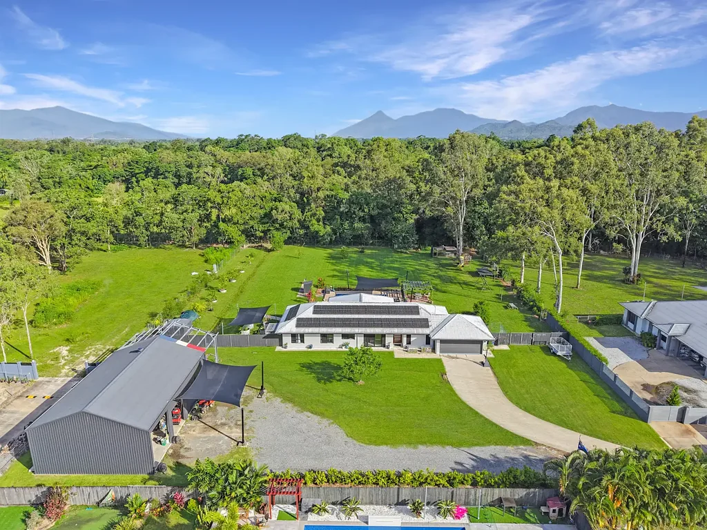 76B Giffin Road, White Rock, QLD 4868