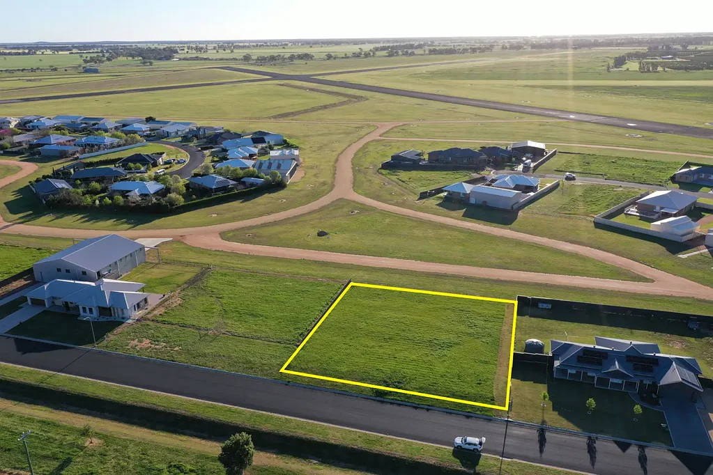 Narromine Calling all Plane Enthusiasts!