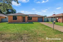 15 FORREST ST, Lake Albert