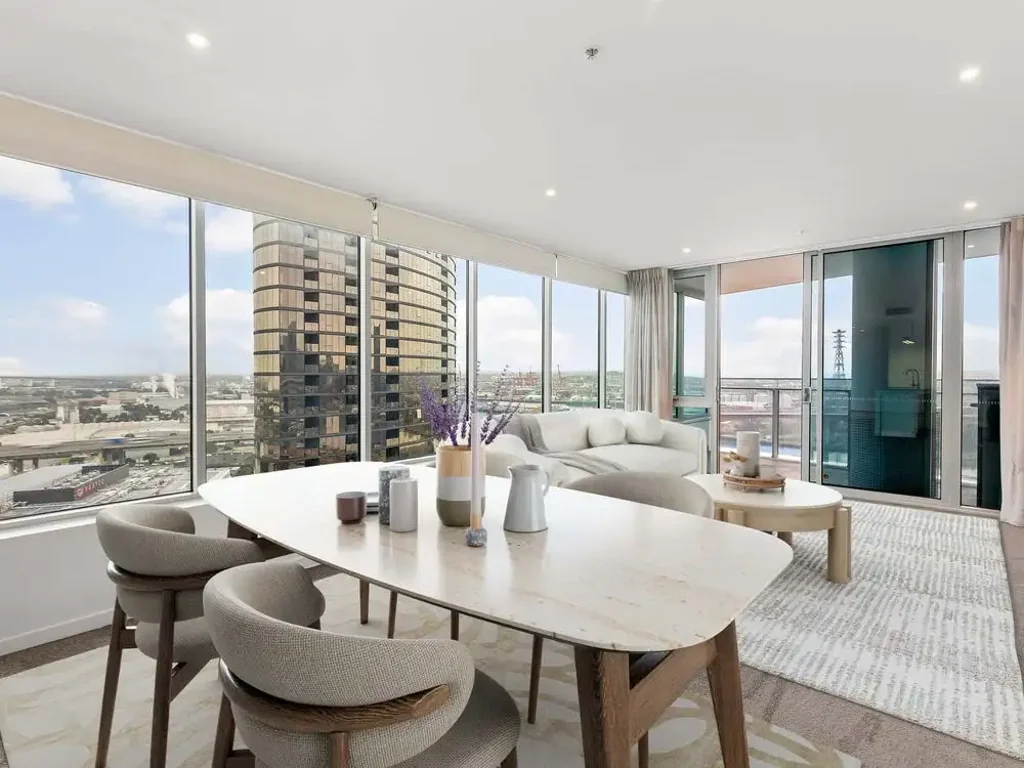 Stunning 2 bedroom apartment with panoramic views