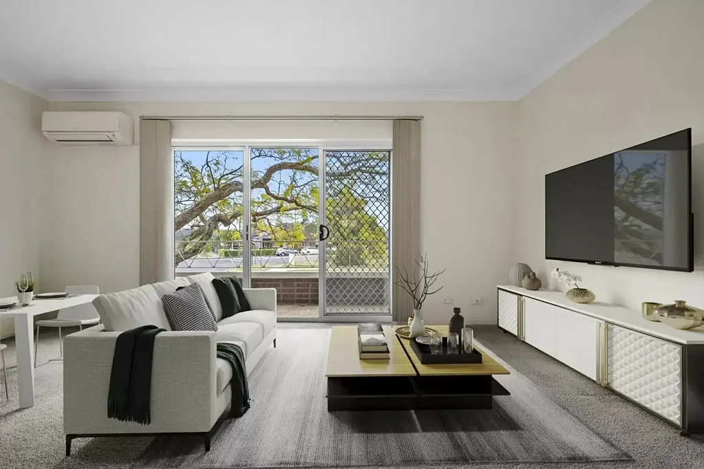 STYLISH TWO-BEDROOM APARTMENT OFFERING SPACE, LIGHT & CONVENIENCE