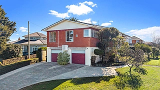 5/16 Warren Avenue, Three Kings, Auckland City