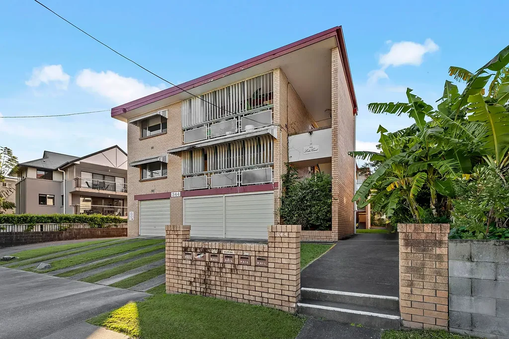 2/344 Cornwall Street, Greenslopes, QLD 4120