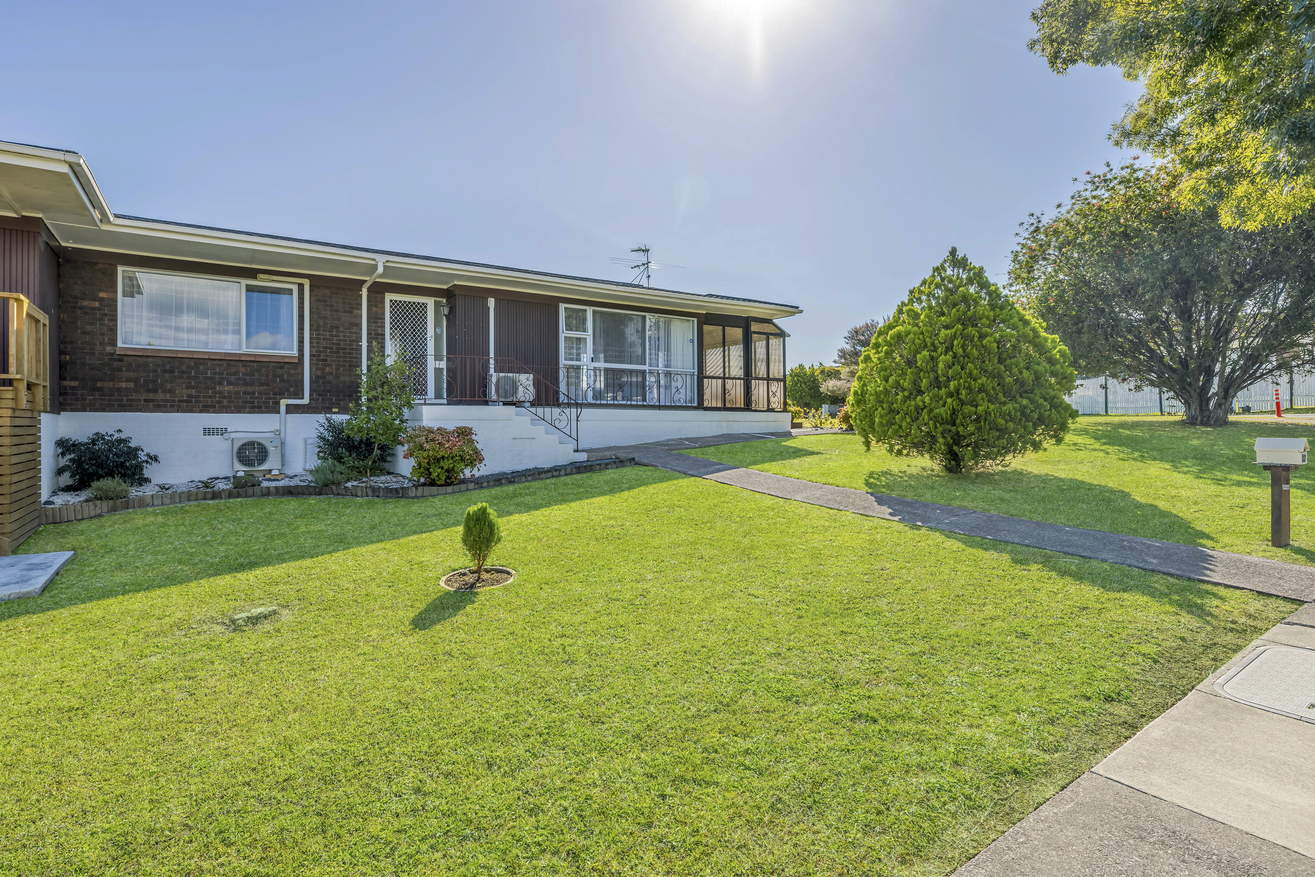 1/2 Suzetta Place, Sunnyhills, Auckland - Manukau, 2房, 1浴