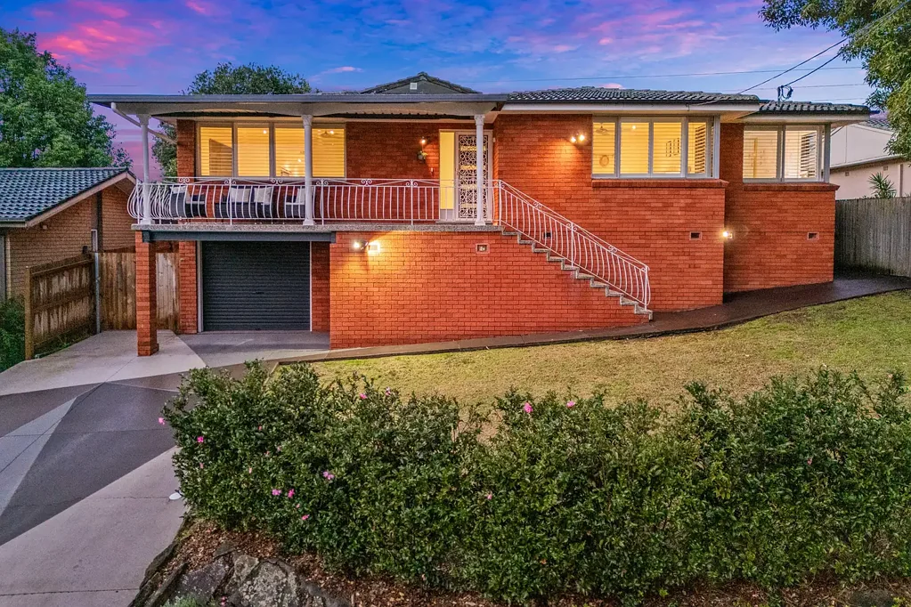 25 Blackett Drive, Castle Hill, NSW 2154