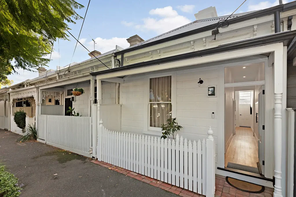 Renovated Victorian Cottage With Northern Aspect!