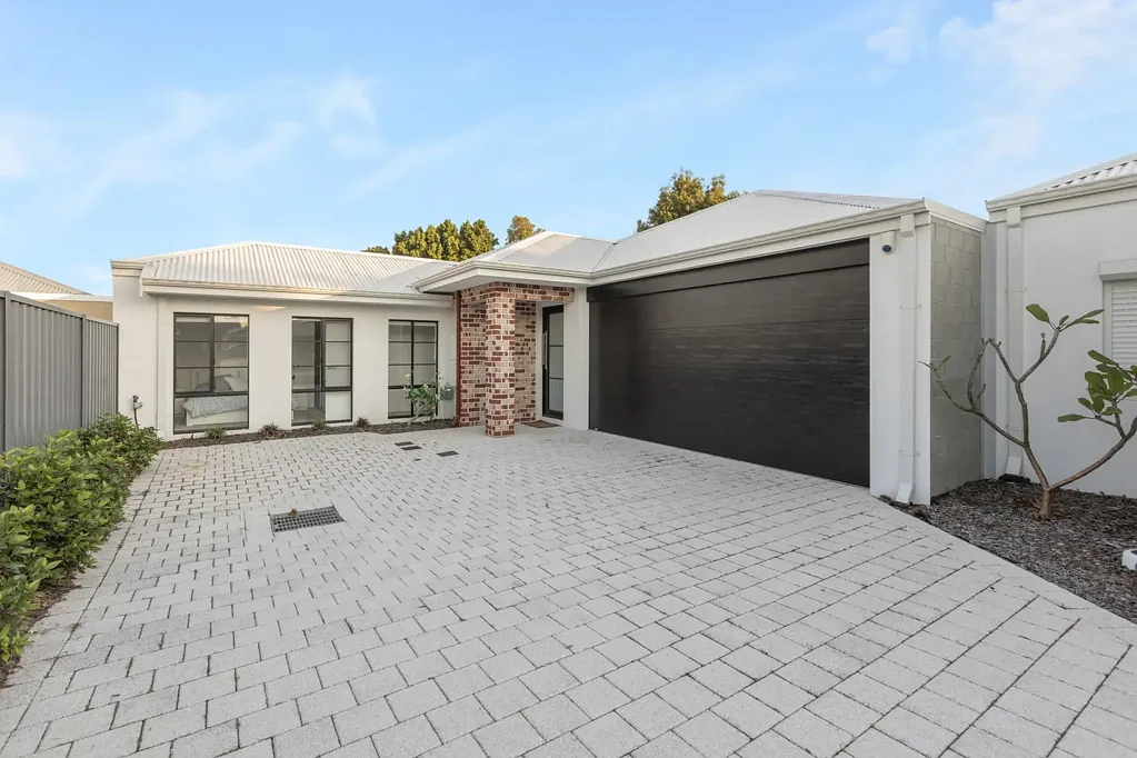 IMMACULATE 4x2 HOME