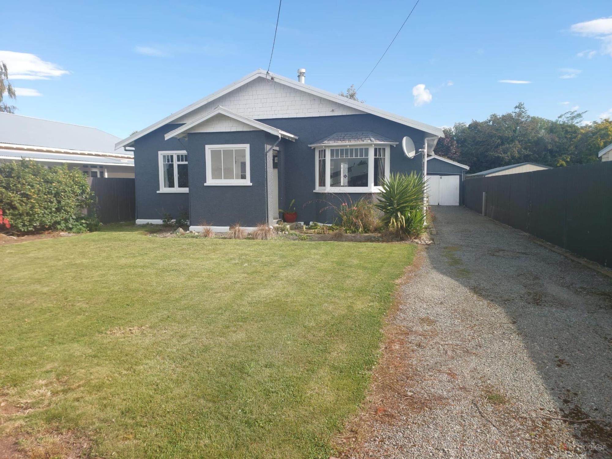 21 Parsonage Road, Waimate, 2 Bedrooms, 1 Bathrooms, House