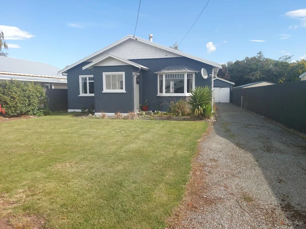 Waimate 2房  Permanent Material Character Home