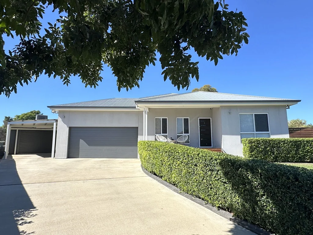 13 Olive Crescent, Moree, NSW 2400