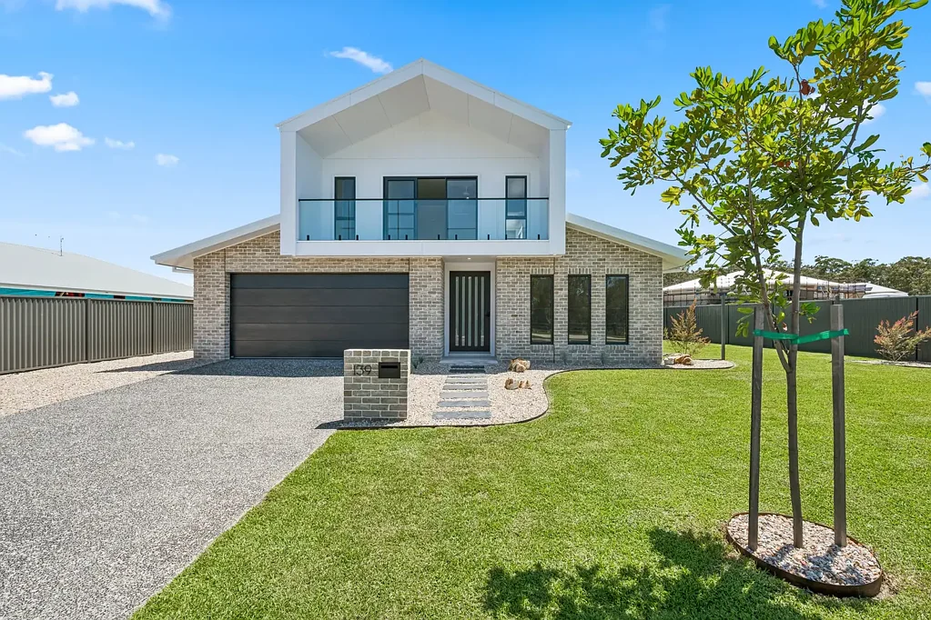 Moonee Beach 4Zimmer A Brand-New Coastal Home Designed For Living And Entertaining