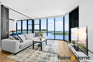 Rhodes 2Phòng ngủ Stylish 2-Bedroom Apartment with Versatile Winter Garden & Panoramic Water and City Views