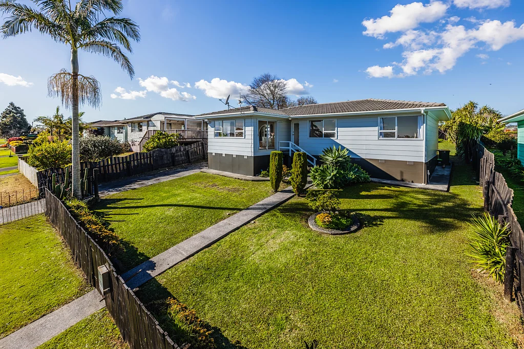 Clover Park 3Kwarto Renovated home 3 bedrooms 3 Utilities