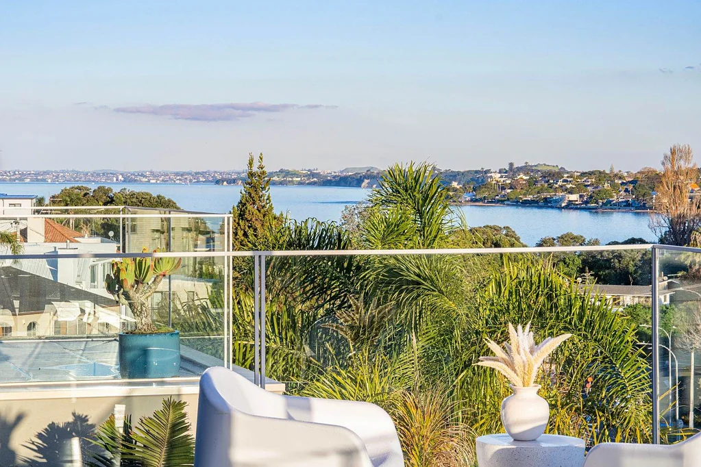Castor Bay 5ห้องนอน Luxury Above the Ocean